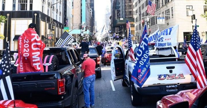 Huge Parade of Trump Supporters Shuts Down New York's Fifth Aven