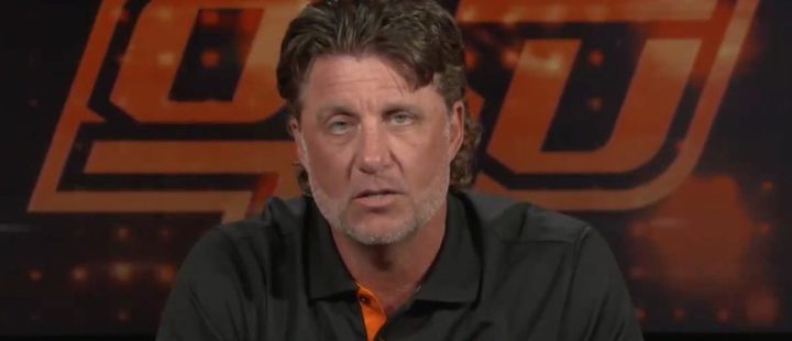Oklahoma State Football Coach Mike Gundy Apologizes For Wearing 