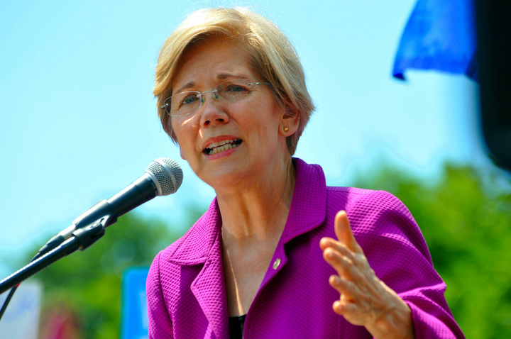 Elizabeth Warren Demands Trump Be Removed Over NYT Op-Ed