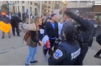 VIDEO: DC Police Blocked Off Trump Supporters and Forced Them to