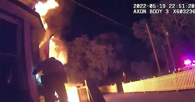 WATCH - Deputies Save Boy from Fire: 'Heroes Need to Be Recogniz