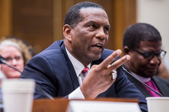 Burgess Owens burns NFL with jab about assigning black bathrooms