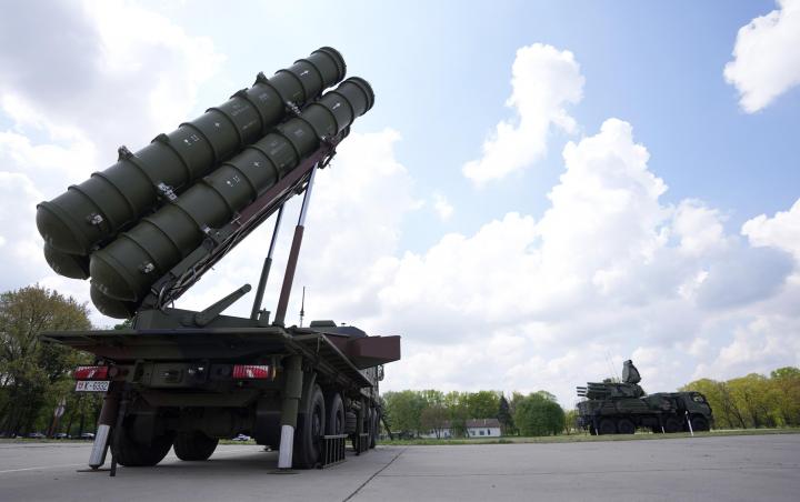 Serbia displays Chinese missiles amid concerns in Balkans