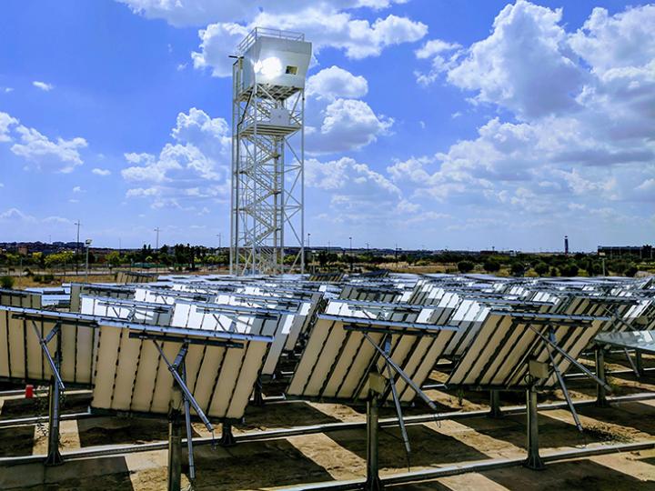 Engineers Use Solar Radiation To Turn Water Into Carbon-Neutral 