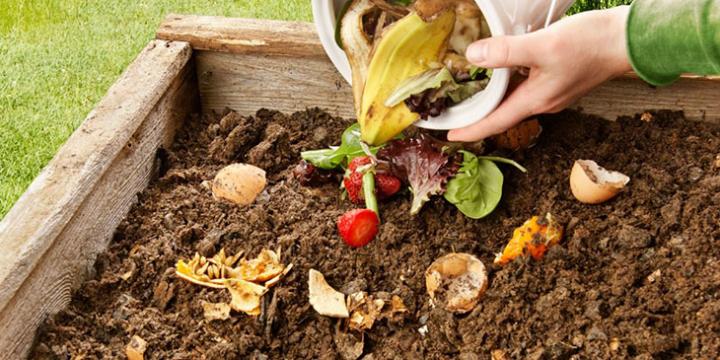 Hundreds Of US Cities Decide To Compost Their Food, Giving Farme