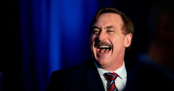 Mike Lindell Announces Support for Tucker Carlson, Says 'All Liv
