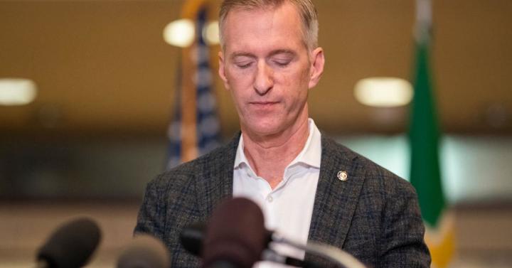 Portland mayor admits his effort to deal with Antifa failed, see