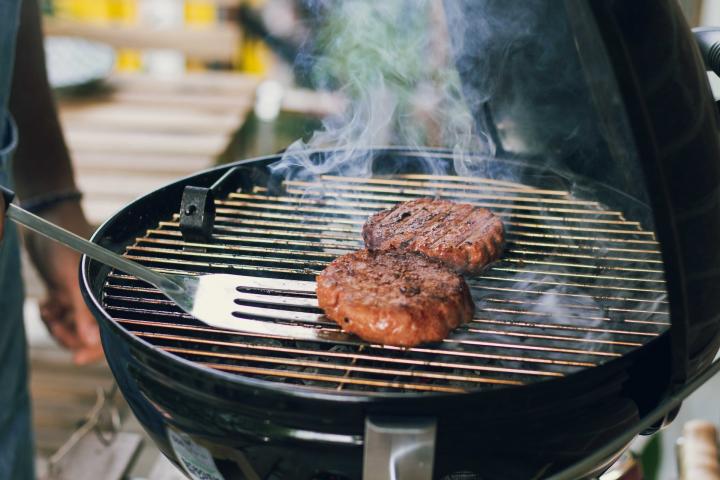 'Seafood' for everyone: Algae burgers could feed the world -- an